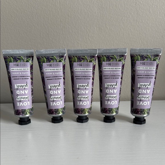 Love beauty and planet coconut argan oil & lavender hand lotion (5pc new) - Picture 1 of 8